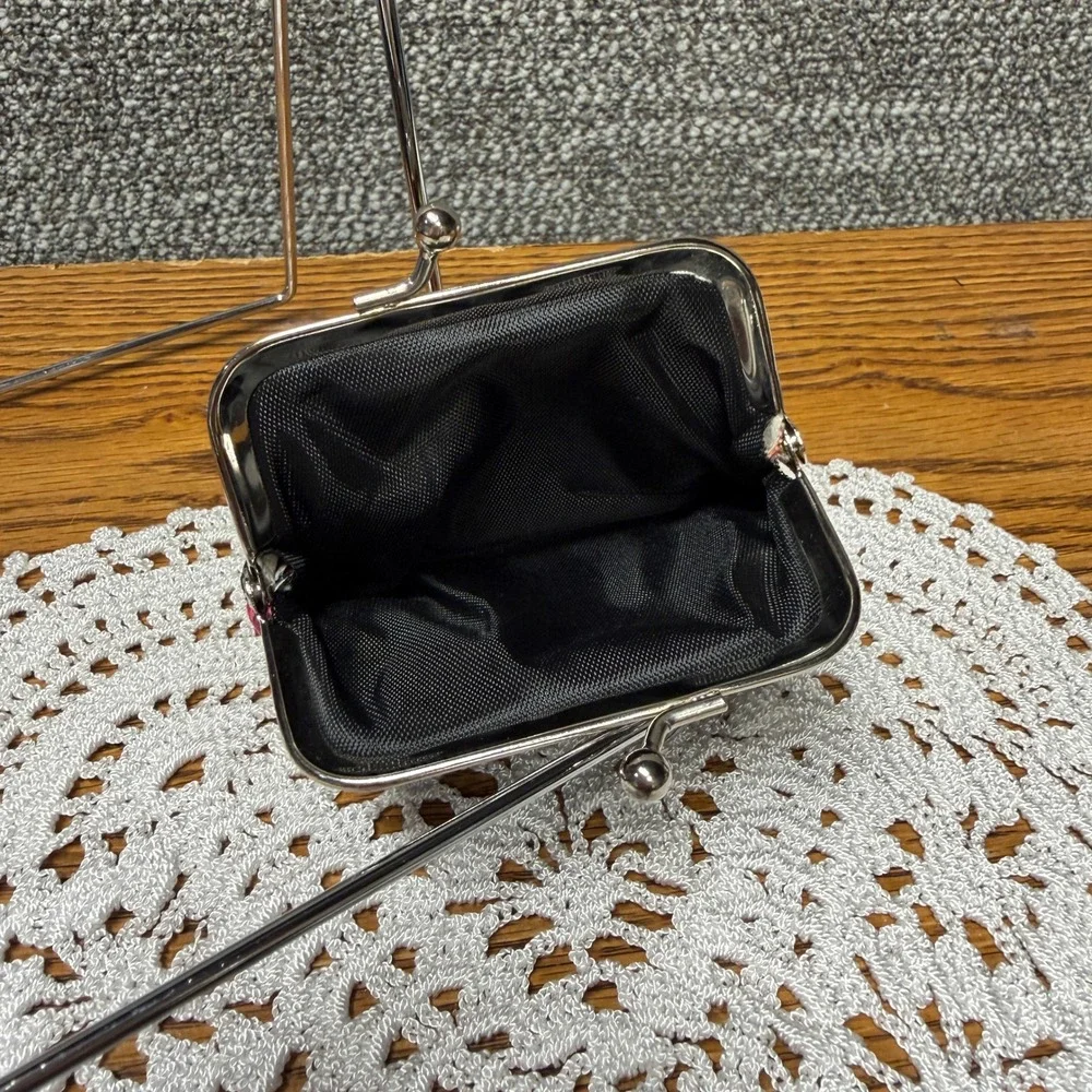 Vintage Style Floral Kiss Lock Coin Purse Black Canvas Rose Print Mini Pouch